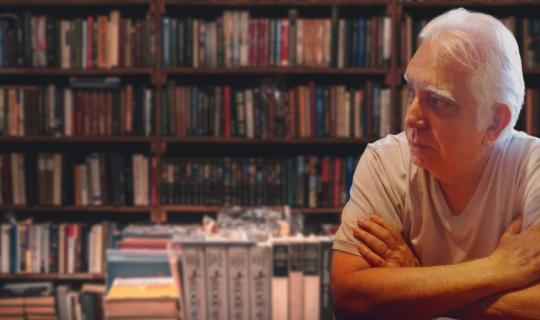 ENTREVISTA | ENTRE LETRAS, LIVROS E HISTÓRIA
